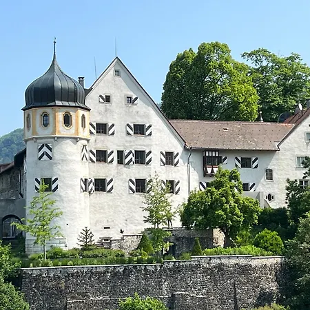 Uptown Jewel * بريجنتس