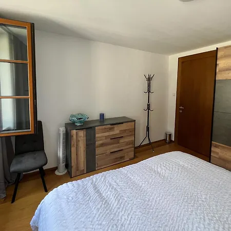 Uptown Jewel * Bregencja