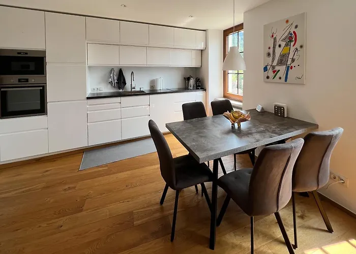 Apartment Uptown Jewel